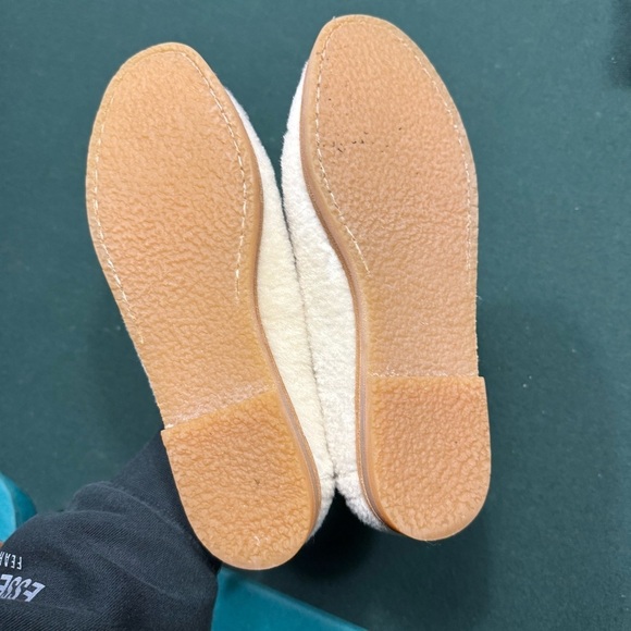 STUART WEITZMAN
Bromley Shearling Fur Loafers size 5.5 - Picture 12 of 16